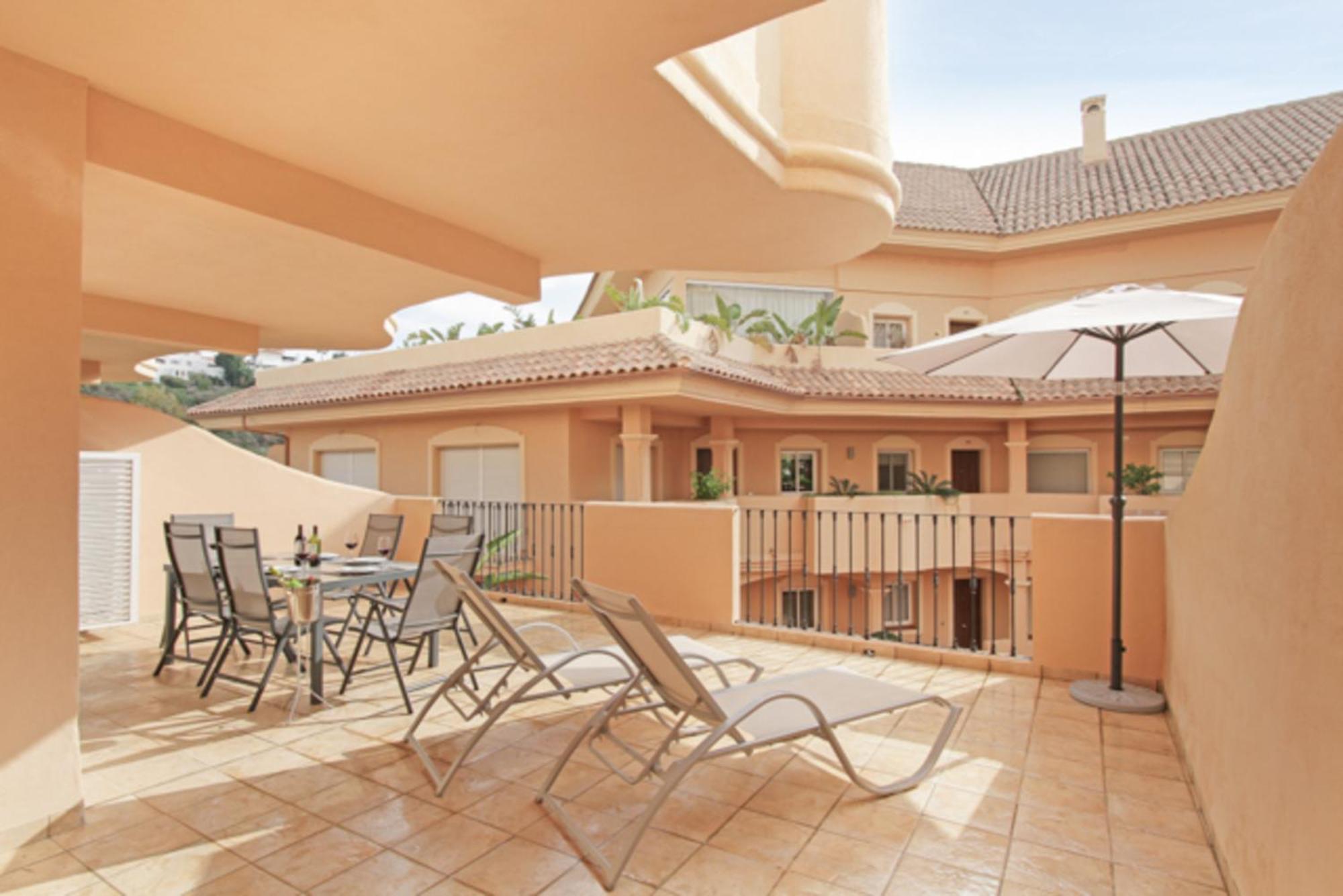Aloha Hill Club Lluxury 5 Star Golf Resort Near Puerto Banus And Marbella Eksteriør bilde