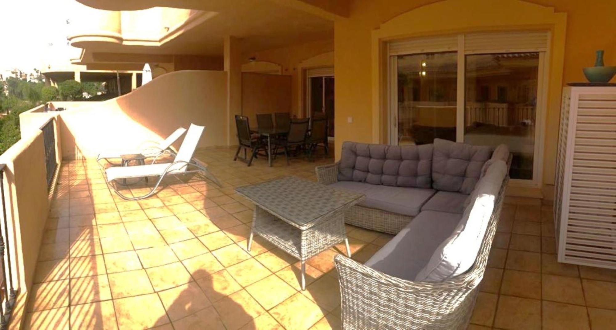 Aloha Hill Club Lluxury 5 Star Golf Resort Near Puerto Banus And Marbella Eksteriør bilde