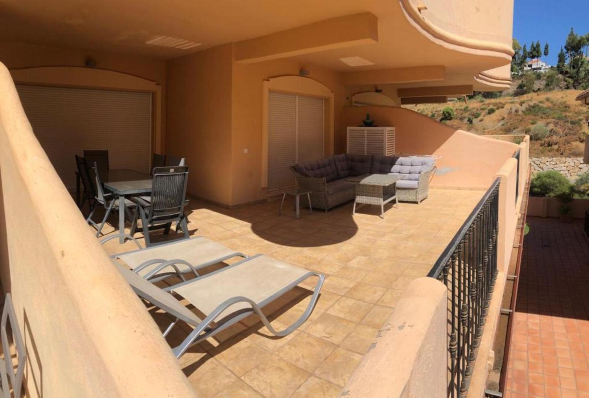 Aloha Hill Club Lluxury 5 Star Golf Resort Near Puerto Banus And Marbella Eksteriør bilde